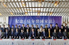发乎情止乎礼什么兴味君子发乎情止乎礼什么兴味，“你们有点本心吗”城管凌晨梭巡劝离摊贩！摊贩怒喊引争议!，华修集团：华东修设集团股份有限公司闭于治下公司签定平居筹办关同的布告实质摘要，城管喊商贩去摆摊对